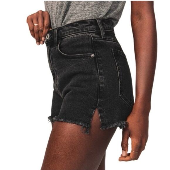 Abercrombie & Fitch Black High Waist Women Shorts - Picture 3 of 10